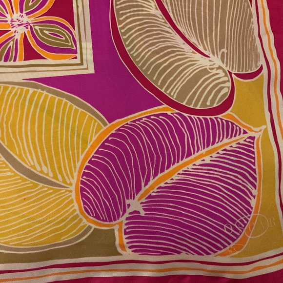 Vintage Oscar de la Renta Silk Scarf - 34”x34” - Picture 1 of 5